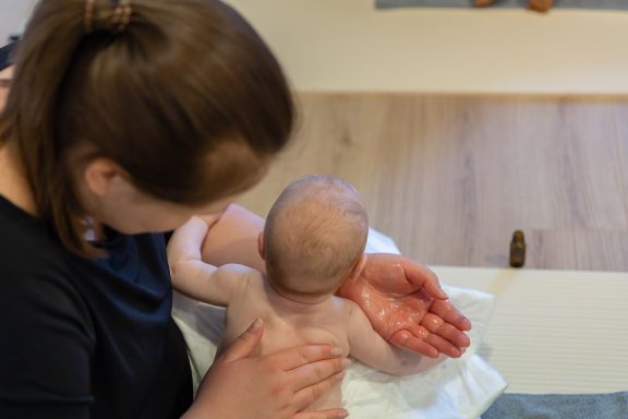 babymassage in der nähe